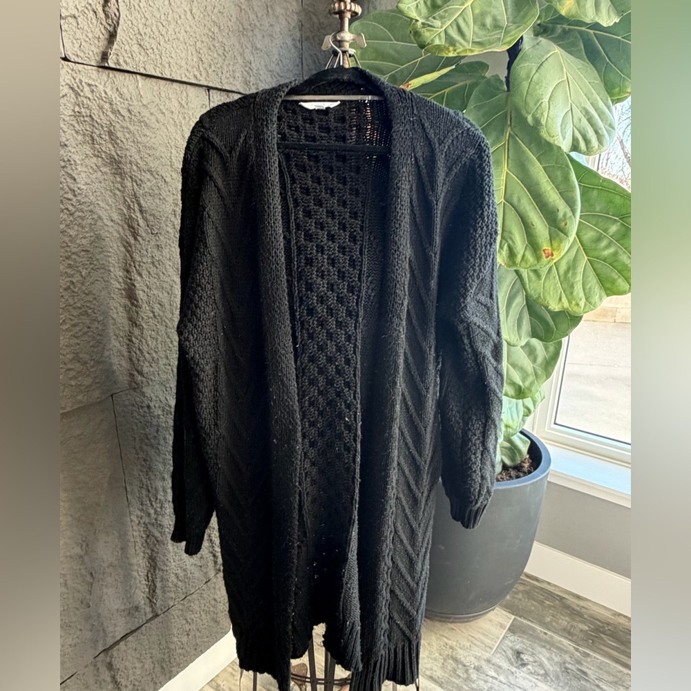 Time and Tru Black Knit Cardigan